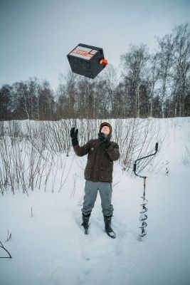 Рыболовный ящик Кемпинг Ворлд (Camping World)  "Друг-2" 20 л цвет черный