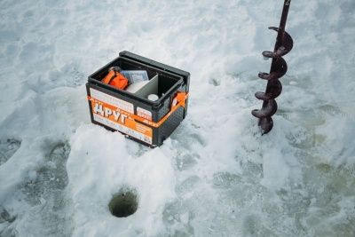 Рыболовный ящик Кемпинг Ворлд (Camping World)  "Друг-2" 20 л цвет черный