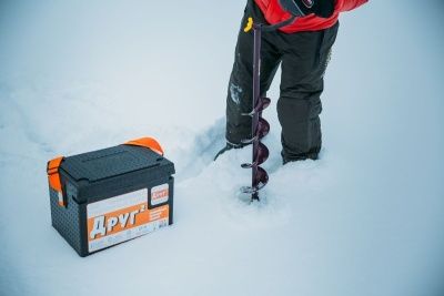 Рыболовный ящик Кемпинг Ворлд (Camping World)  "Друг-2" 20 л цвет черный