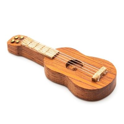 Гитара магнит3