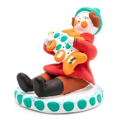 Парень с рыбой на льдине4